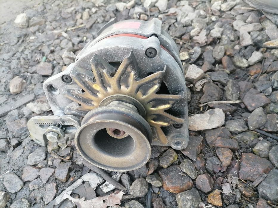 Продам генератор пассат