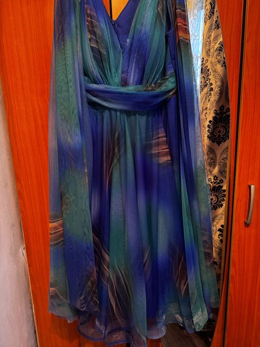 Vand rochie damă ca nouă  mar 40/42 la 480 lei Timișoara