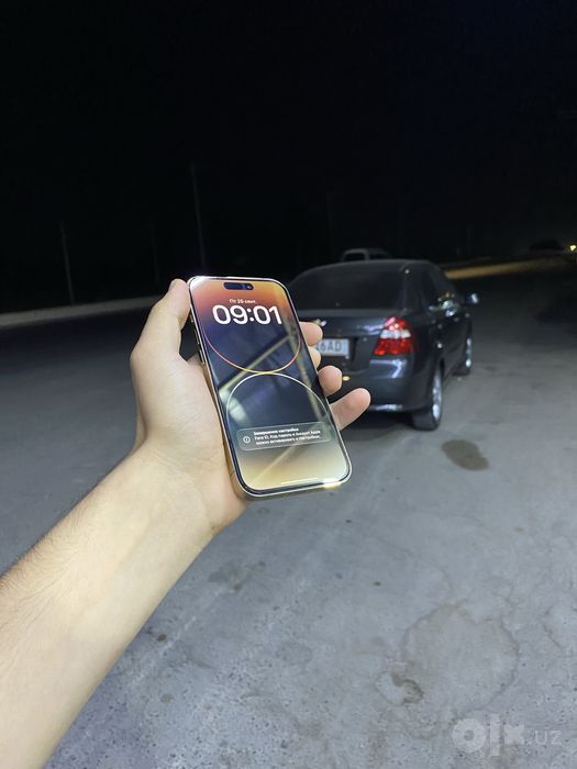 Iphone 14 pro golld