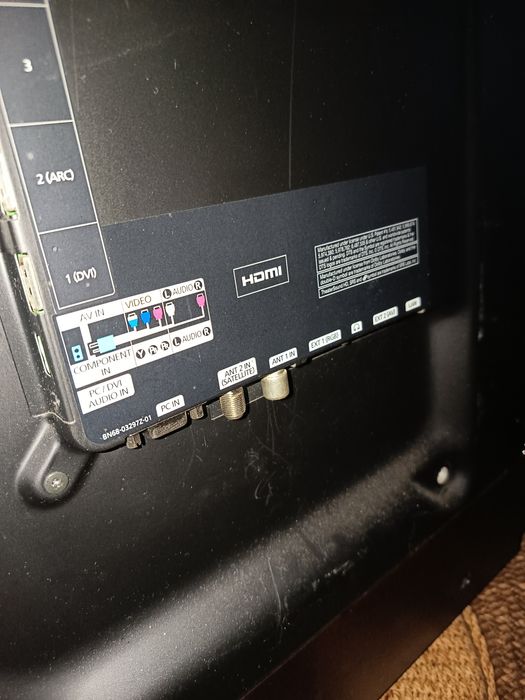 Vând televizor LCD Samsung funcționează fără internet