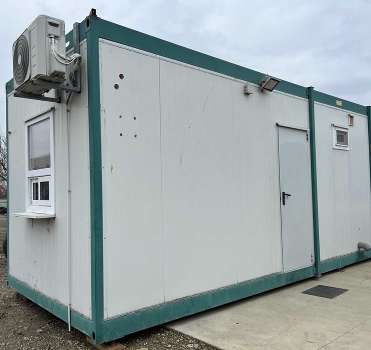 Container compartimentat