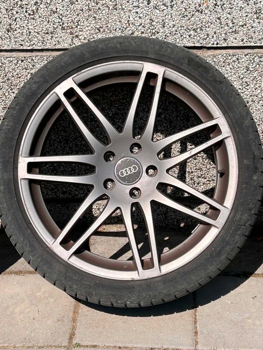 Гуми с джанти "Speedline" за Ауди 8.5JX19 H2 / ET45