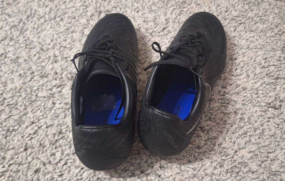 Ghete fotbal nike Phantom nr.45