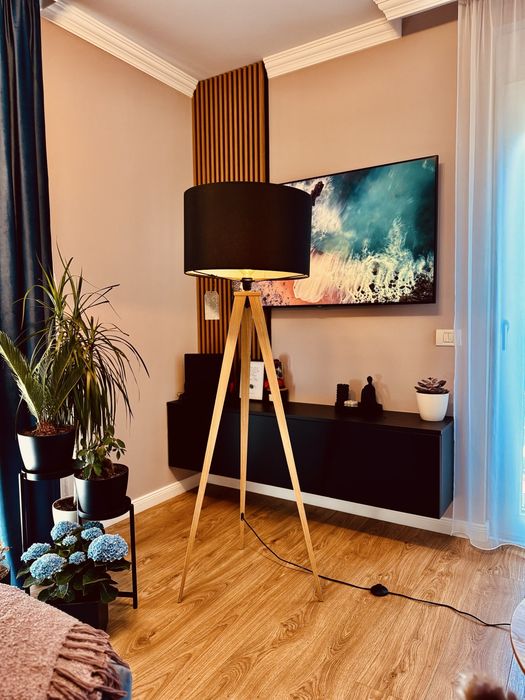 Lampadar negru Zuiver
