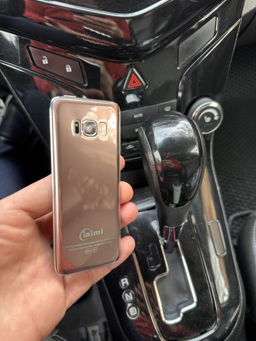 Mini telefon redkiy Model imey o’tgan