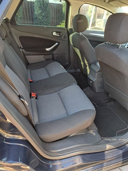 Autoturism FORD MONDEO