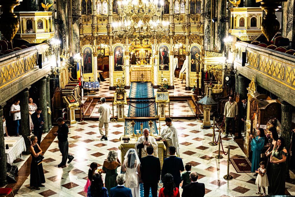 Fotograf evenimente București | Nuntă, Botez, Majorat, Corporate | Albume Premium