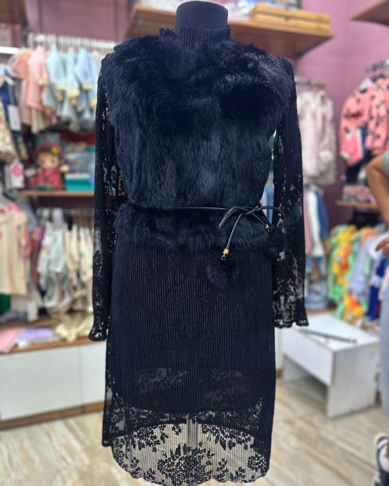 Продам нарядные платья