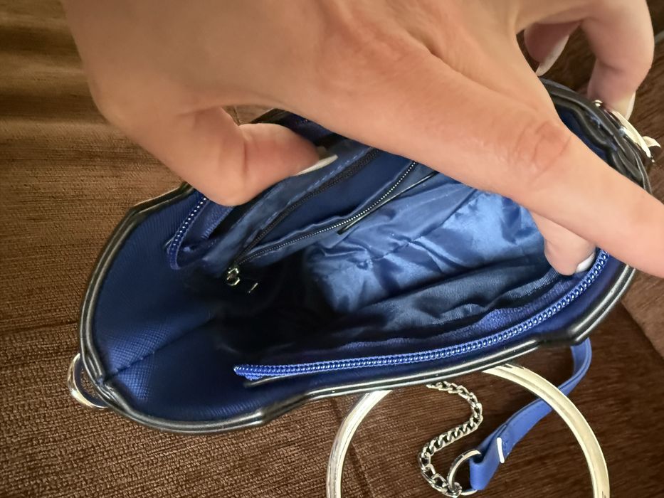 Уникална малка чантичка