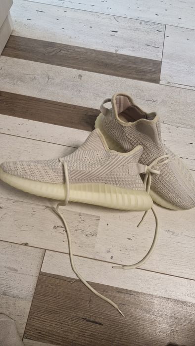 Adidas Yeezy Boost 350 V2