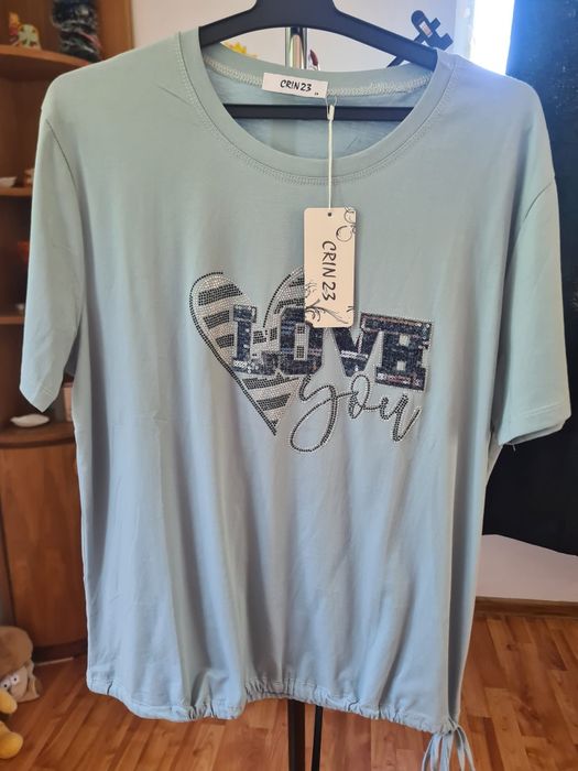 Tricou love universal
