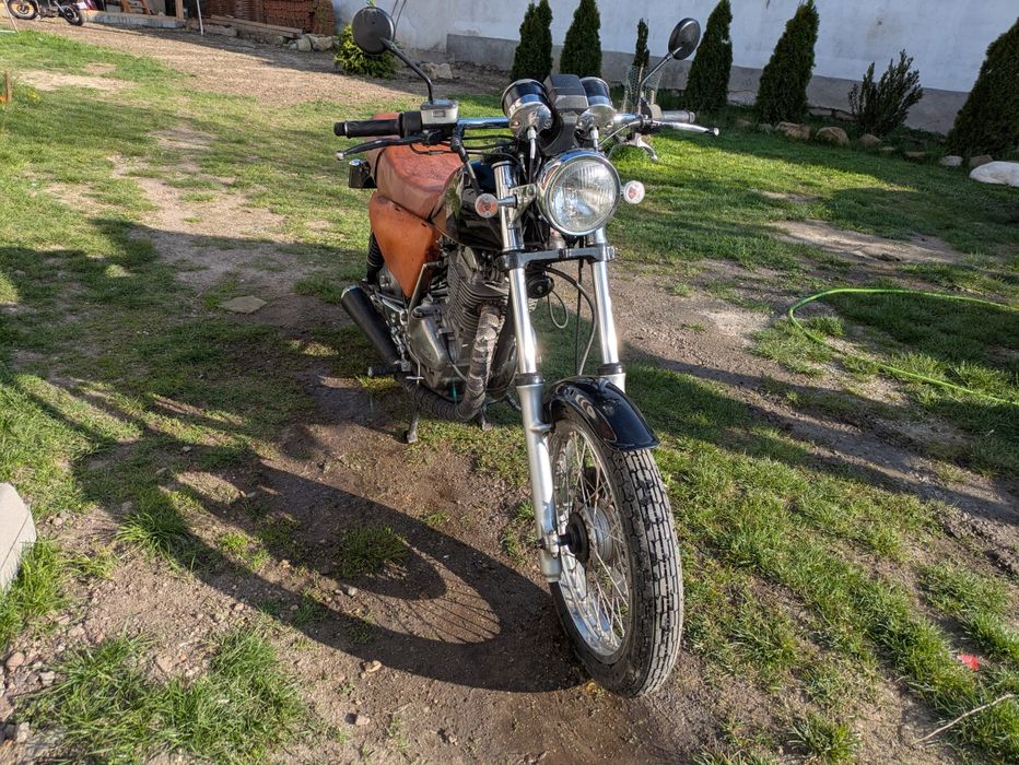 Suzuki  GN400 café racer