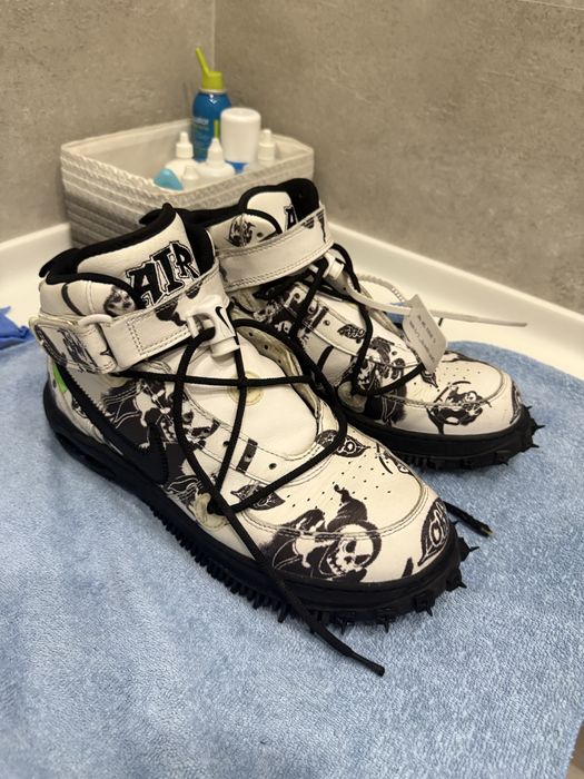 Продам кроссовки Nike X Off-White air forse 1 mid