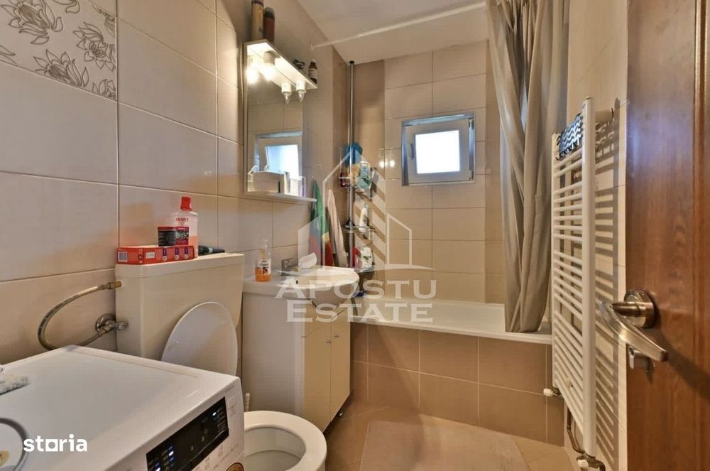 Apartament cu 3 camere de vanzare, centrala, zona Girocului, Timisoara