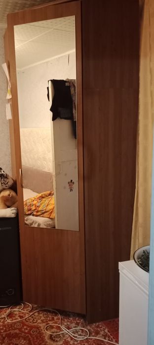Продам угловой шкаф