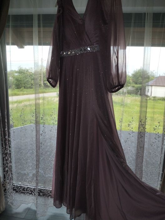 Vând rochiță  ocazie