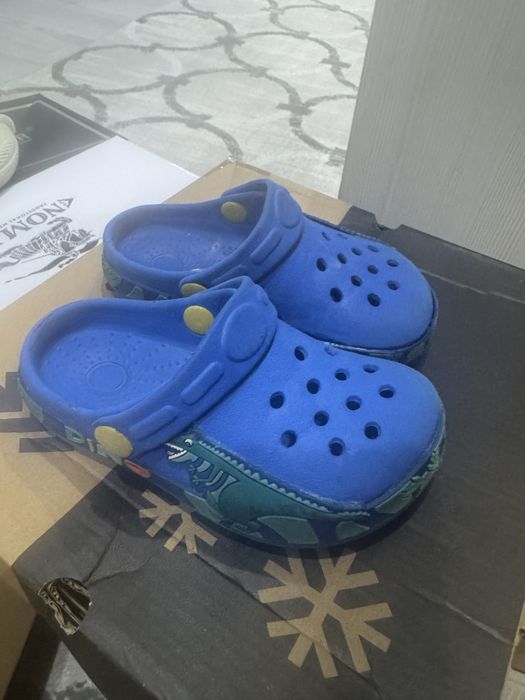 Продается Детская обувь