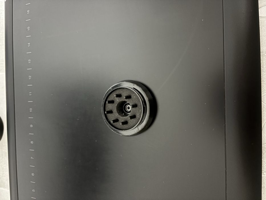 Продам графический планшет huion h1060p