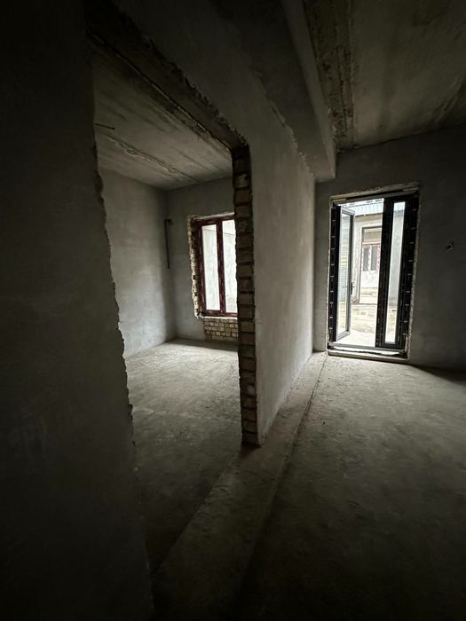 Янги 16 йиллик 1,7 сот 6 хона