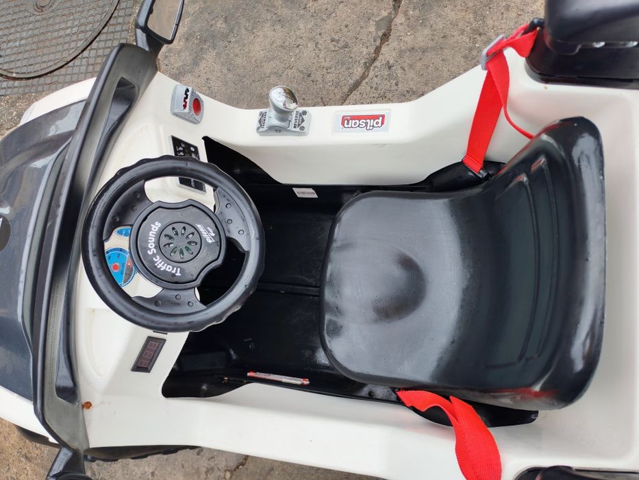 Mașinuța electrica pentru copii 3-6 ani