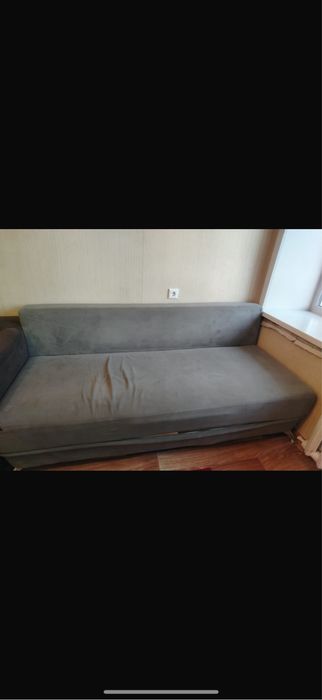 Продам диван срочно