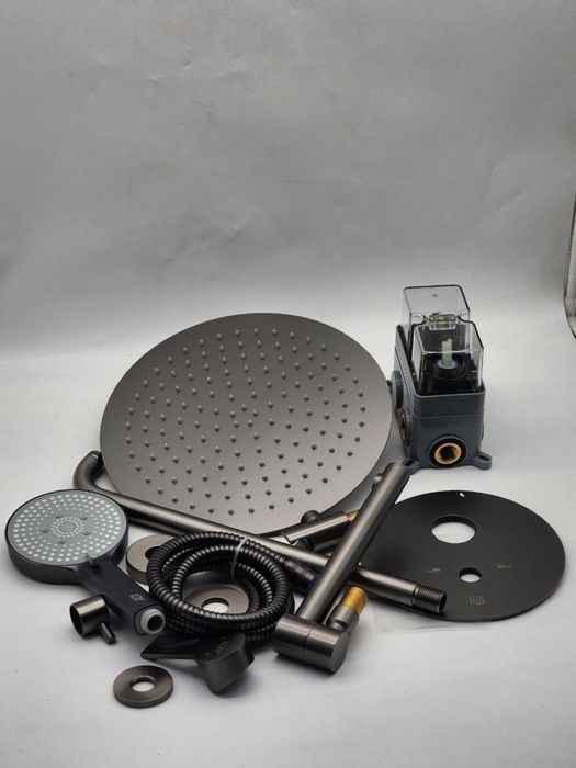 Инсталляция душевая система смеситель новый
Смеситель для ванны новый