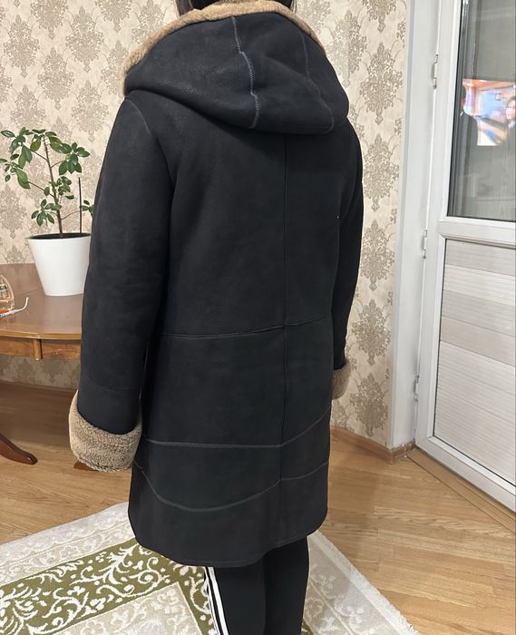 Дубленка черная с хорошим качеством