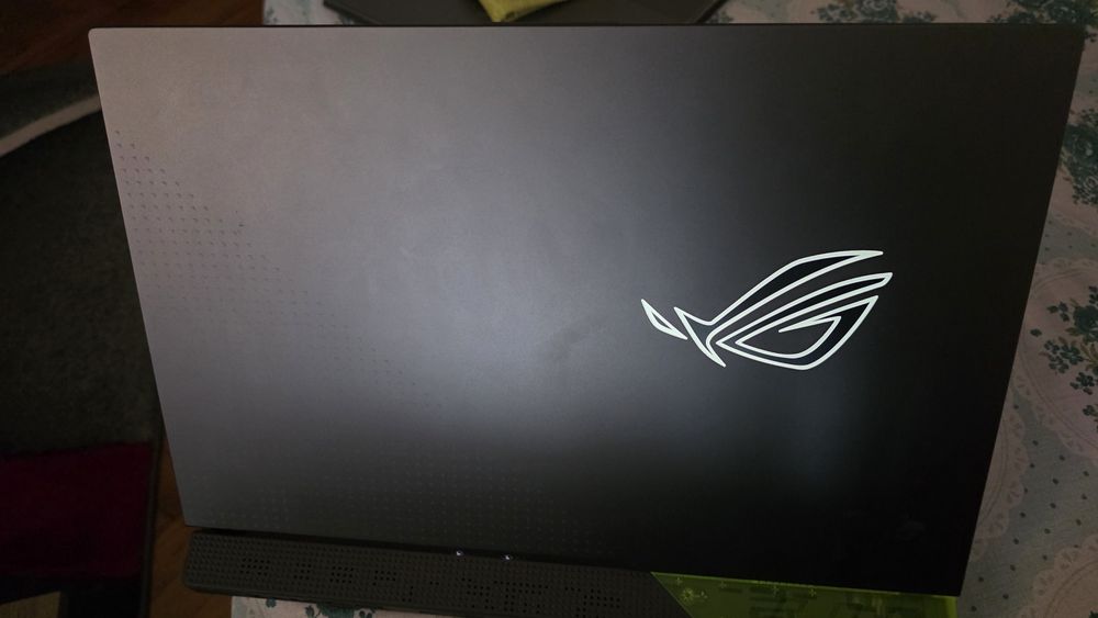 ASUS ROG Strix Gaming Full