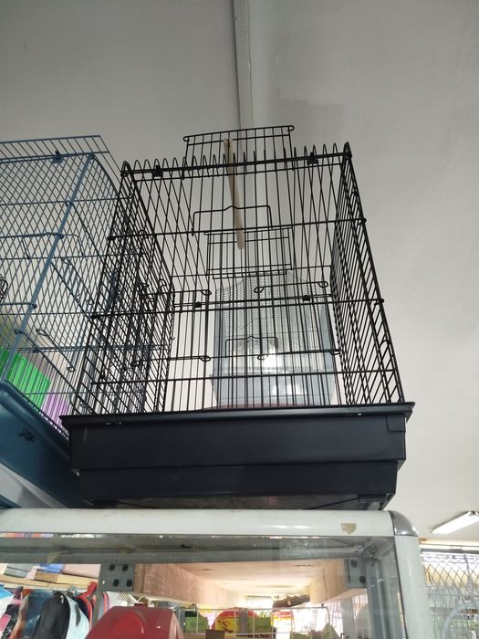 Клетки для попугаев