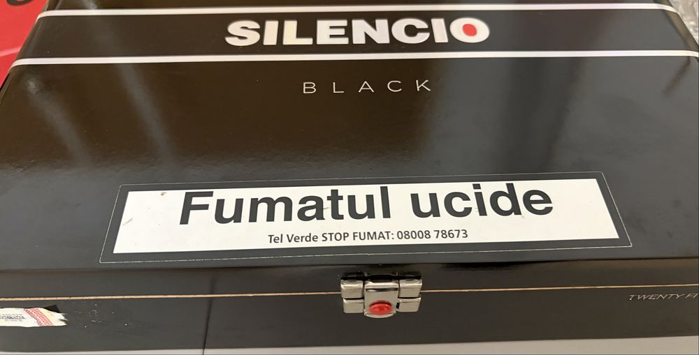 Trabucuri dominicane Silencio Black Gigante 25