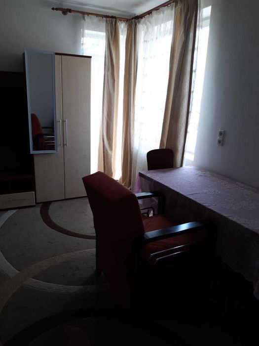 Apartament 1 cameră de închiriat – 35 m² | Strada Closca |