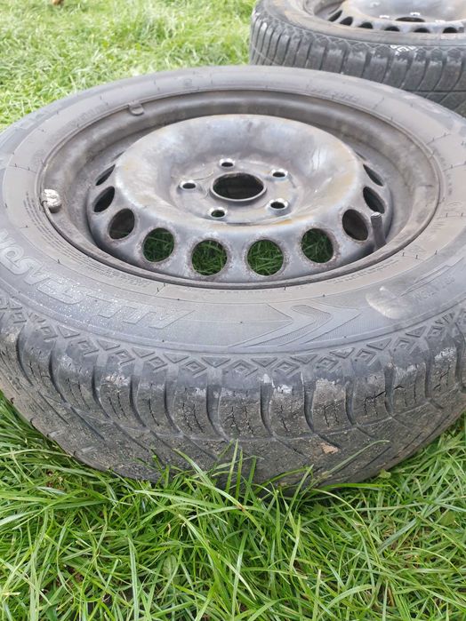 Jante gof 195/65/R15 cu cauciucuri aproape noi .