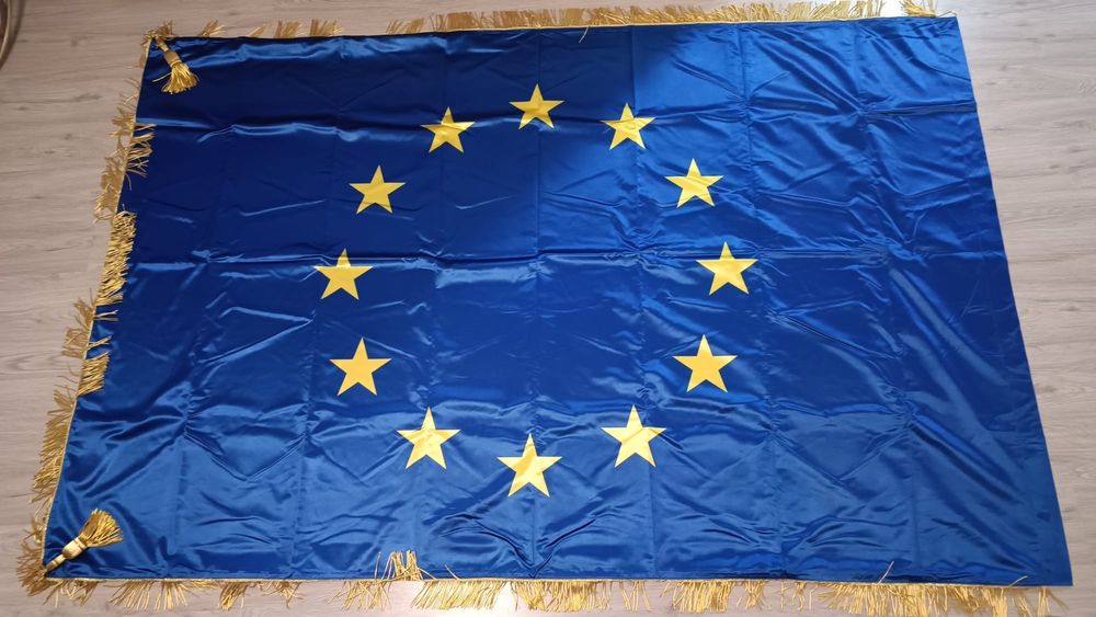 Drapel UE sau NATO - Nou