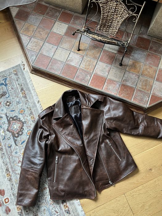 Кожаная куртка COAT