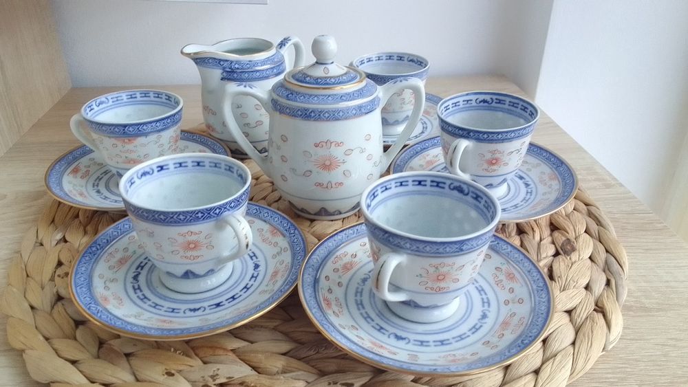 Китайски порцеланови сервизи за чай/кафе