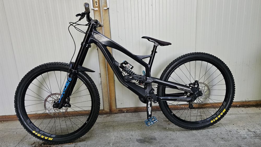27.5" YT industries DH
