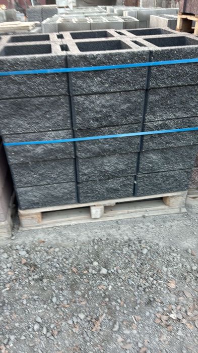 сплитерные блоки , колоны, рванный