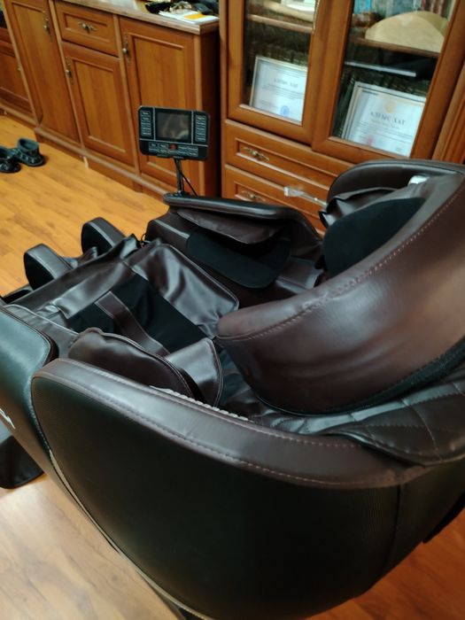 Массажное кресло