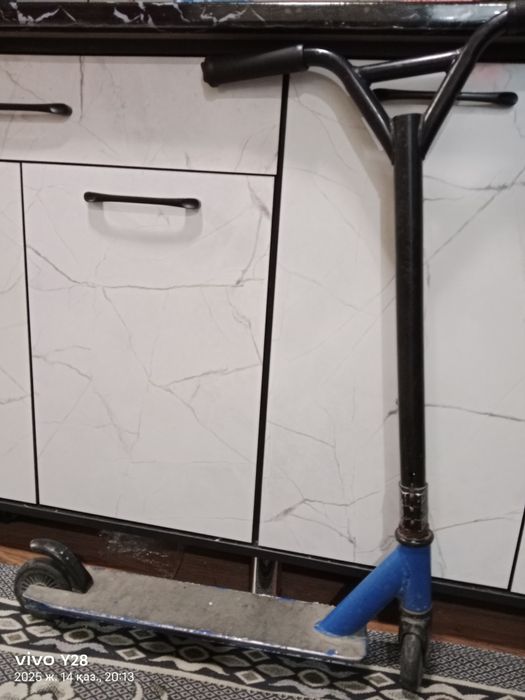 Самакаттар бар .1000