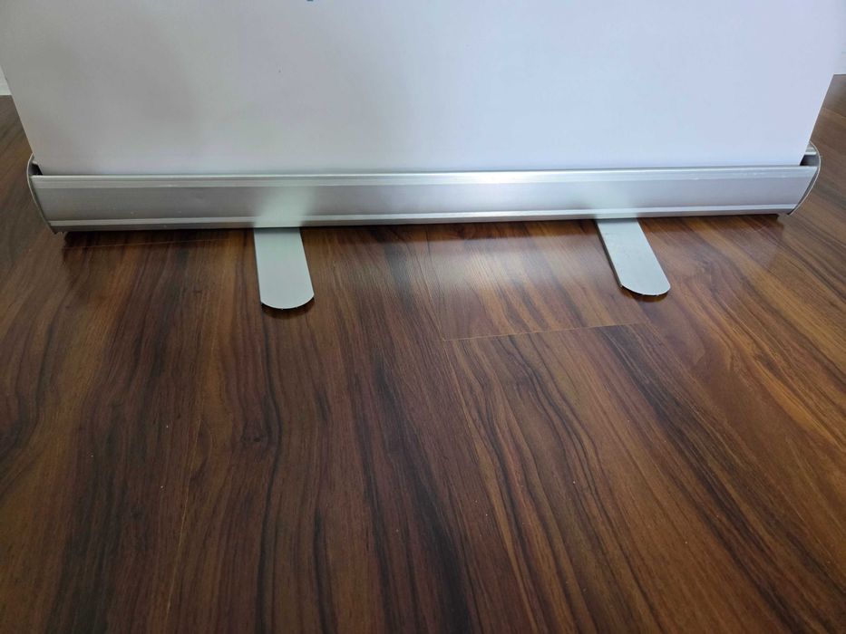 Продам 2 роллер-стойки (Roll-up banner)