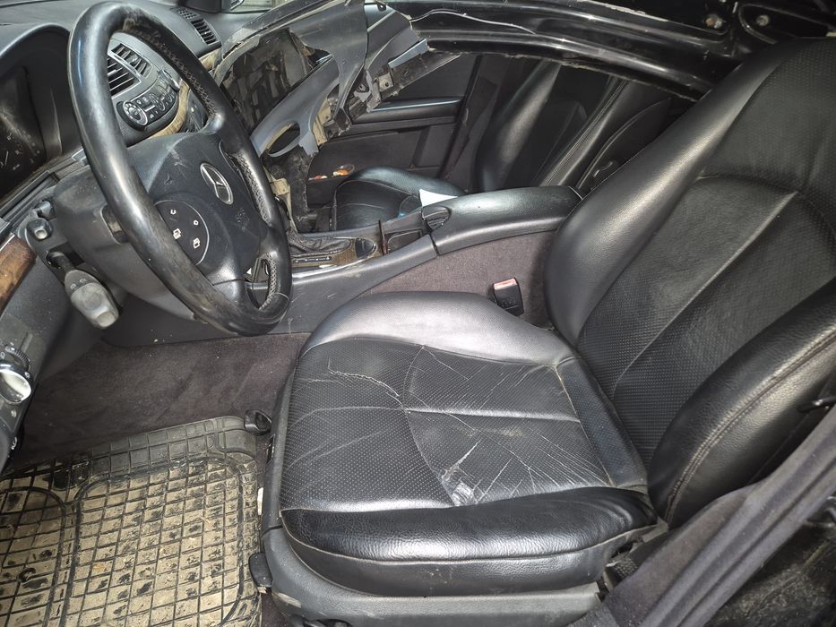 Mercedes e class w211