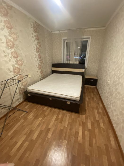 Продам кровать с матрасом