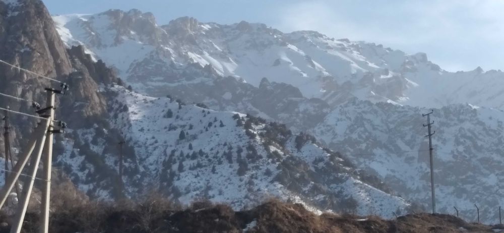 Продам дача Чимган 25соток 2этажа 6комнат