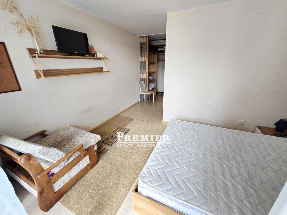 Просторен двустаен в Равда