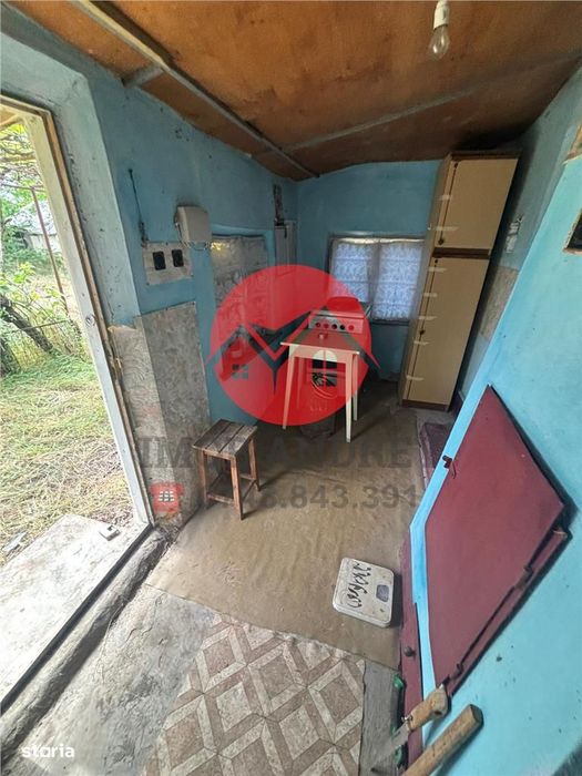 Casa la soseaua principala, teren 1.309 mp in Plopul, Tulcea