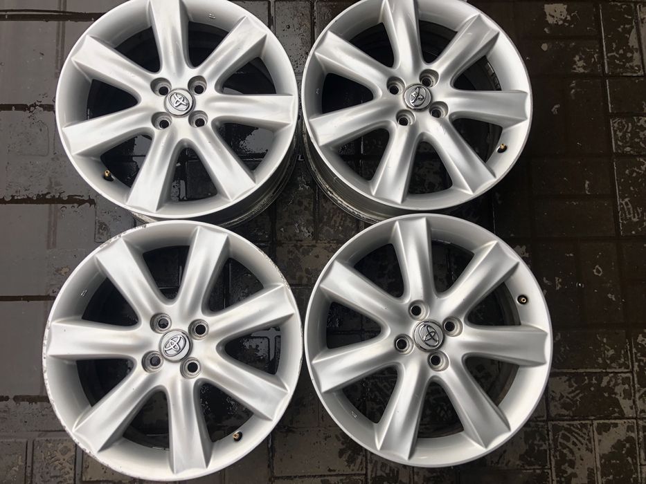 Диски на Тойота Аква/Витз