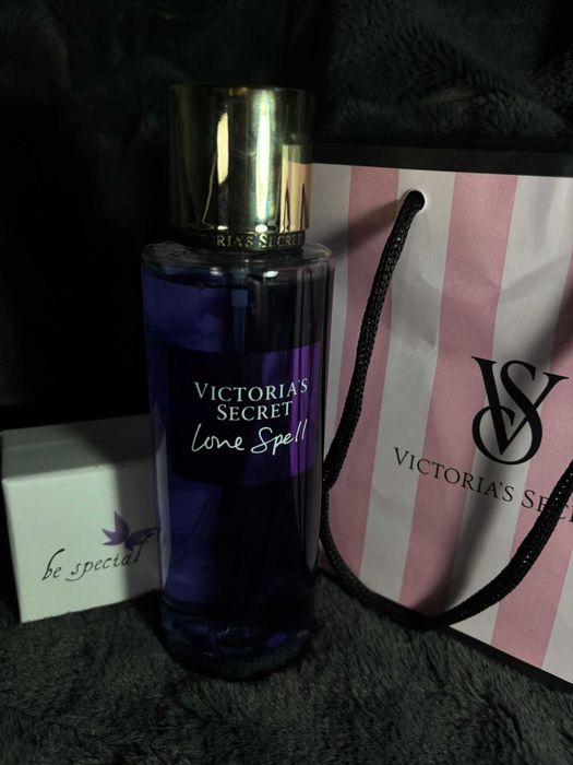 Victoria’s Secret – body mist-uri