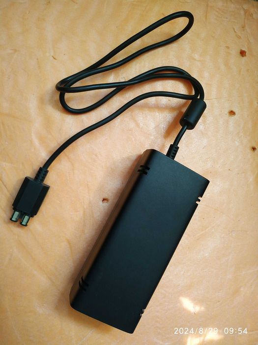 Блок питания Xbox 360 Slim оригинал