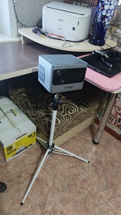 Проектор Phinica