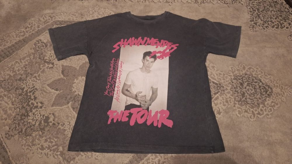 Tricou Shawn Mendes Pull&Bear damă